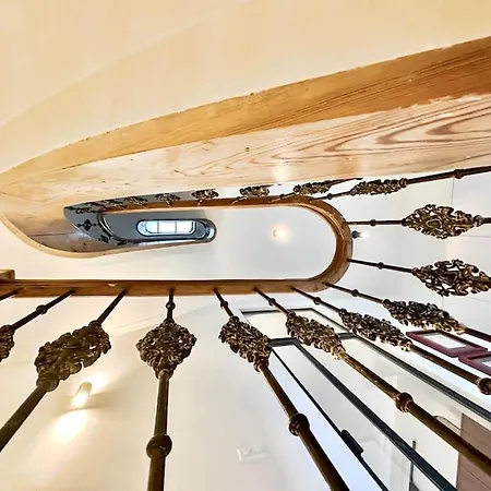 Apartment Historic Mansion In The Heart Of 304m2 *