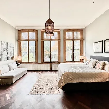 Διαμέρισμα Historic Mansion In The Heart Of 304m2