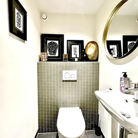 Historic Mansion In The Heart Of 304m2 Apartment *