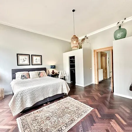 Apartment Historic Mansion In The Heart Of 304m2